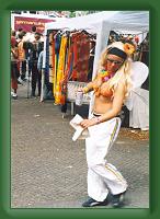 Berlin-LoveParade-2003-04 * 423 x 600 * (51KB)