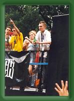 Berlin-LoveParade-2003-26 * 427 x 600 * (38KB)